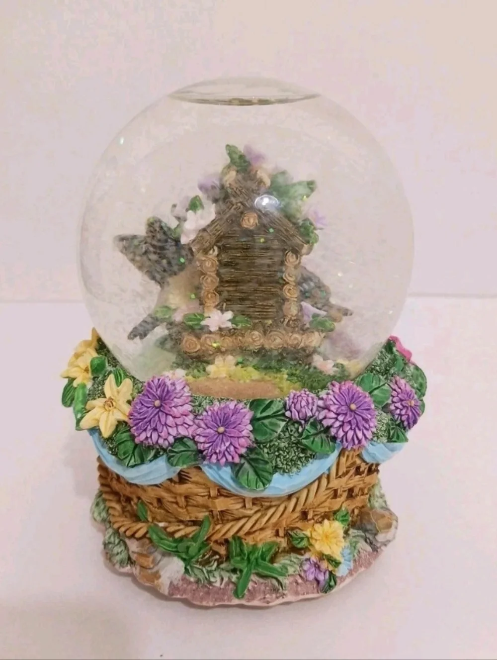 VTG Birdhouse Musical Waterglobe Snow Globe Wind Beneath My Wings Working READ
